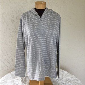 St John’s Bay gray/white hooded long sleeve top